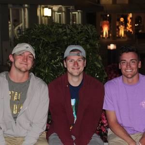 Meet your Posher, Christian